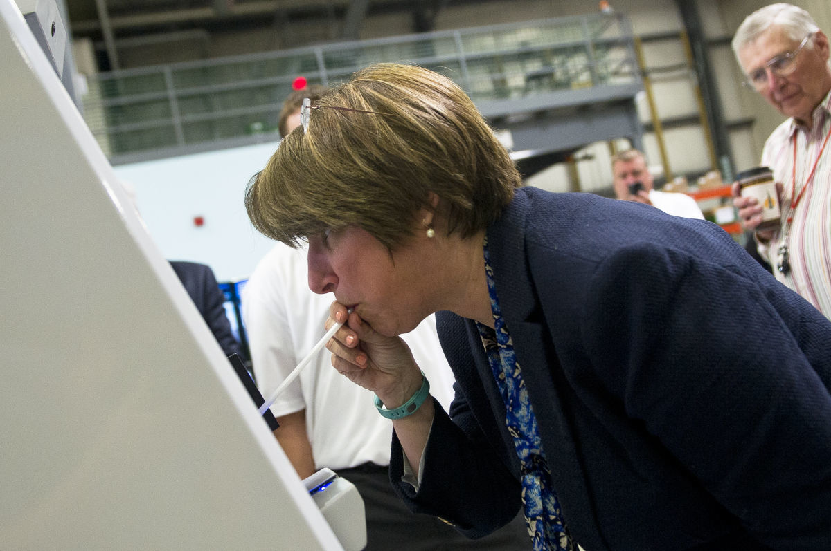 2016: Klobuchar at RiverStar